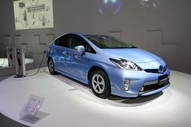 トヨタ「Prius Plug-in Hybrid」