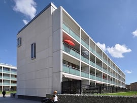 省エネ改修されたデンマーク・コペンハーゲンの公営住宅。省エネビルの拡大もファンド創設により期待されている　　Photo by seier+seier