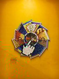 Avvenire e Progresso, 2017, mosaico con vetri, marmi e ceramica, 140 cm. SAMB Scuola Arti e Mestieri - Bellinzona - CH