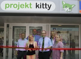 Eröffnung des Tierschutzbüros durch Manfred Müller und Sandy Mölling (no angels)