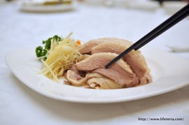 これがガチョウ。身の色は褐色です。