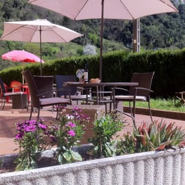 Terraza restaurante El Sabil Senda del Oso.