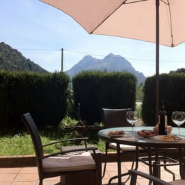 Terraza restaurante El Sabil Senda del Oso.