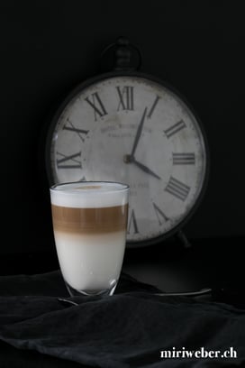 latte macciato, foodblog schweiz, schweizer foodblog, foodstyling schweiz, foodfotografie schweiz, foodblog schweiz, schweizer foodblog
