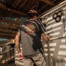 Manera Ready to Escape 2025er T-Shirt in Pewter bei WindSucht in Hammikeln