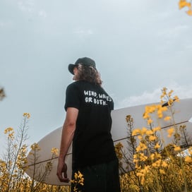 Manera Wind Waves T-Shirt Black im SHOP NRW