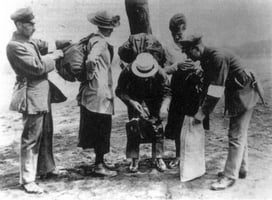 Kontrolle nach einer „Hamsterfahrt“. Städtisches Museum Göttingen