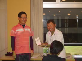 準優勝の佐々木さん表彰写真