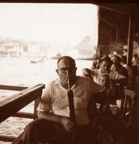 Wasserpfeifen-Pause am Unterdeck der Galata-Brücke