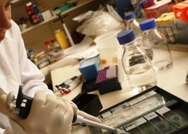 LMC FRANCE HOPITAL SAINT ST LOUIS PARIS Dr Cayuela Directeur laboratoire central hématologie DELPHINE REA VISITE