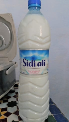 ちなみに、写真左に写ってるのは、日本から船便で送ってきた「炊飯ジャー」です(笑)