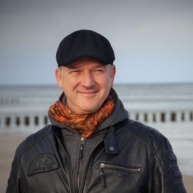 Mike Shakey. unplugged.