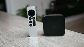 Apple-TV-4K-tlcommande-1-2-900px