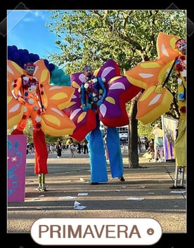 pasacalles mariposas y flores