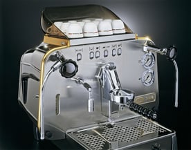 e61 jubilè, faema, espressomaschine, kolbenmaschine, gemmet handels ag, lieferanz, händler, gadtronomie, hotellerie, restaurant, kaffeemaschine, blog, wallis, oberwallis, brig, visp, verkäufer, geschäft, espressbohnen, barista, brühgruppe
