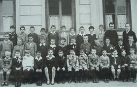 Bubenklasse um 1900