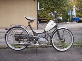 .....Alters-Patina und -Gebrauchsspuren.....