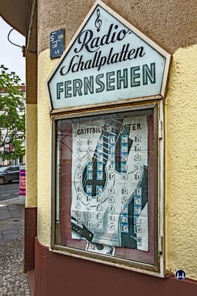 Die expressionistische Form hätte auch aus so manchem Film jener Jahre stammen können.