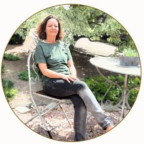 Sehr positives Feedback einer mehrjärhigen Teilnehmerin von Workshops und Specials, die sagt, dass Yoga bei Meike ihre Herzensempfehlung sein. 