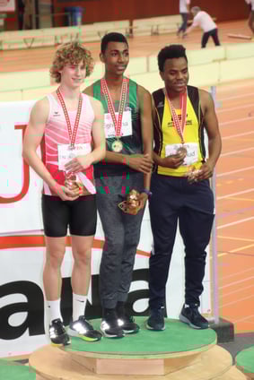 SE U16M 60m: Nevis Thommen (links)