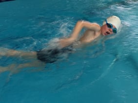 Liam auf souveränem Weg unter die 2-Minuten-Marke