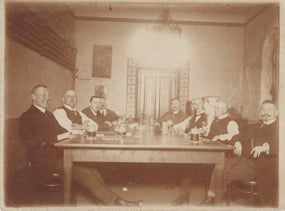 gesellige Runde im Glückaufkeller - Kegelbahn