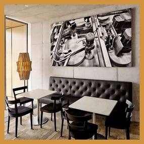 Grossformatige Studhalter-Fotos als schallschluckende Dekoration in den Erholungszonen im neuen Emmi-Hauptsitz an der Landenbergstrasse 1 Luzern.