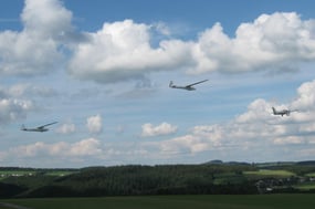 Doppelschlepp hinter der Morane Rallye