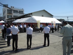 朝礼スタート！