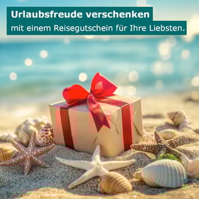 Strand mit Reisegeschenk