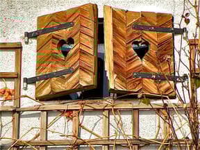 Tous droits réservés © J2B