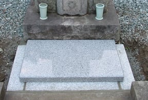 深谷石材店：お墓の改修リフォーム