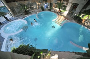 Centre thermoludique Argelès-Gazost Pyrénées et gîte Casa Bonita