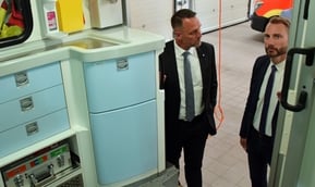 Vor Ort bei den Johannitern: Besichtigung eines Rettungswagens