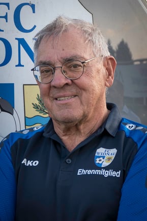 (Ernennung zum Ehrenmitglied: 2001)