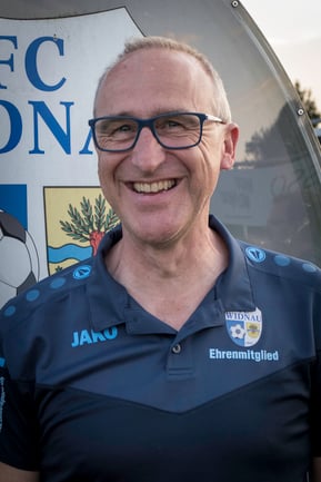 (Ernennung zum Ehrenmitglied: 2012) 