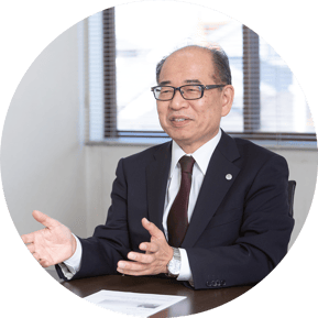 代表　蔵前達郎