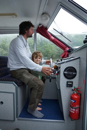 Der grosse und der kleine Captain.