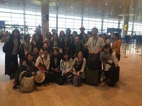 　　イスラエル聖地ツアーでお客様と一緒に