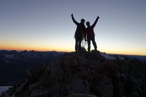 kurz vor dem Sonnenaufgang auf dem Gipfel des Tierberg