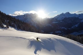 Sonnenuntergangsfahrt vor der Wettwerhorn Kulisse