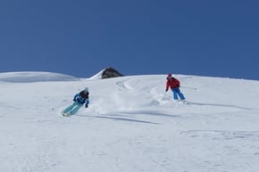 Pulverschnee ins Val Segnas