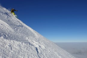 Powderturn über dem Meer    (Chlingenstock)