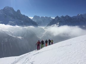 Aufstieg zum Col de Beugeant, hinten «Aiguilles de Chamonix»
