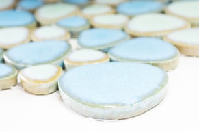 mosaico ceramica a gocce mix azzurro lucido