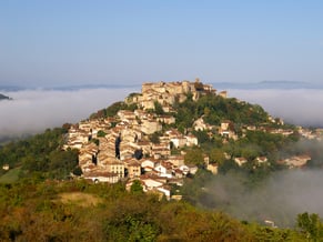フランス現地在住コーディネーターアレンジ　フランスの美しい村ツアー