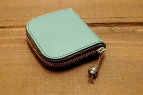 KUBIKI ROUND ZIP HALF WALLET
