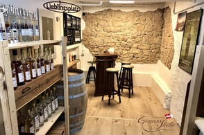 genussstube hödlhof-schweiz zirbenschaps