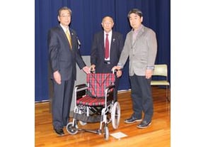 車いすと交換|リングプル収集活動