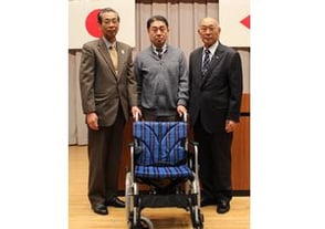 車いすと交換|リングプル収集活動